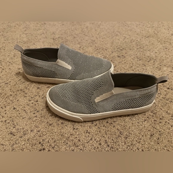 Gray Sparkly Flats 🩵 - Picture 4 of 4